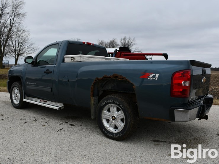 2010-chevrolet-silverado-1500-lt-image-7