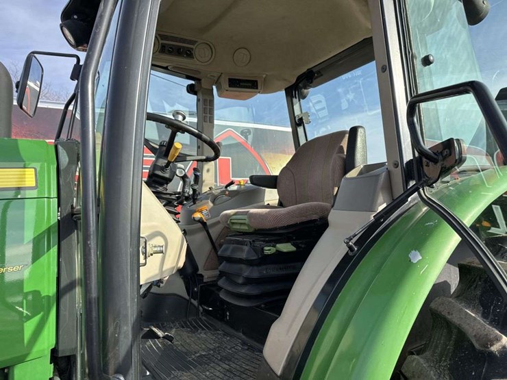 john-deere-6115d-image-18