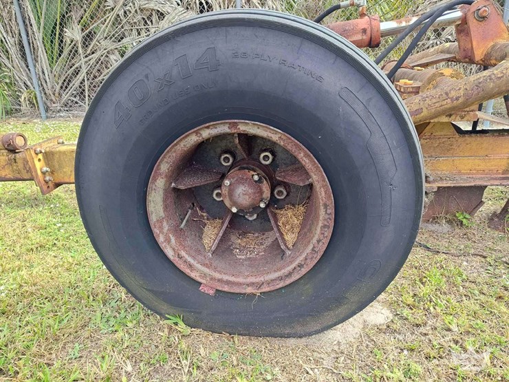 2011-terra-riser-300d-sa-fire-plow-attachment-image-12