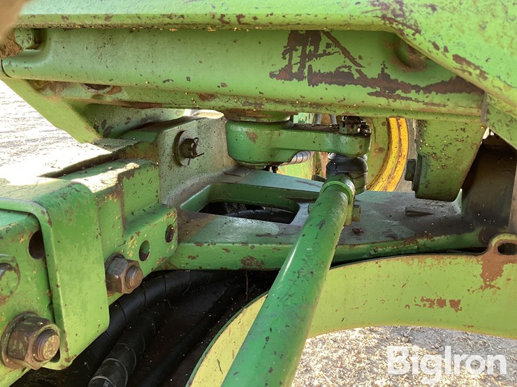 1981-john-deere-4040-image-12