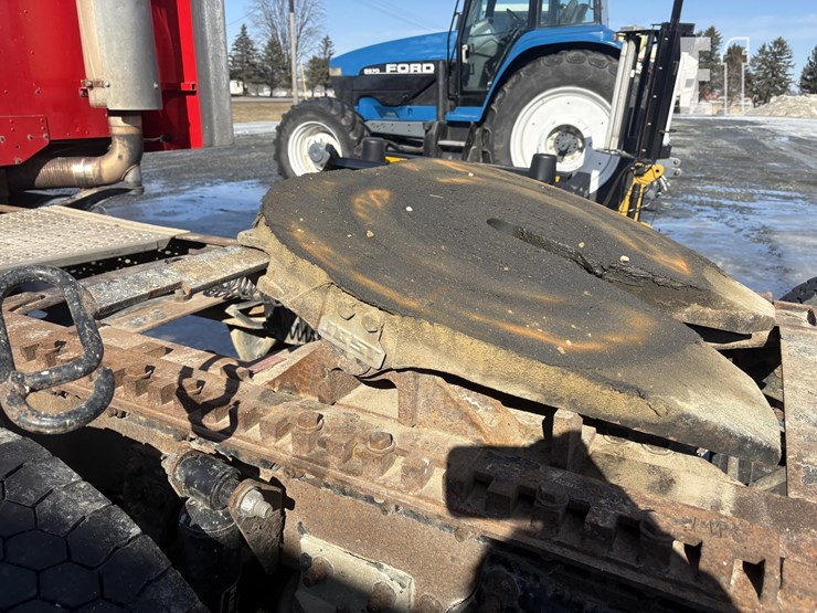 2004-freightliner-columbia-112-image-18