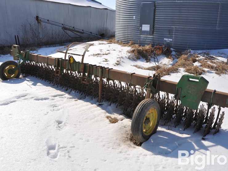 john-deere-400-image-1