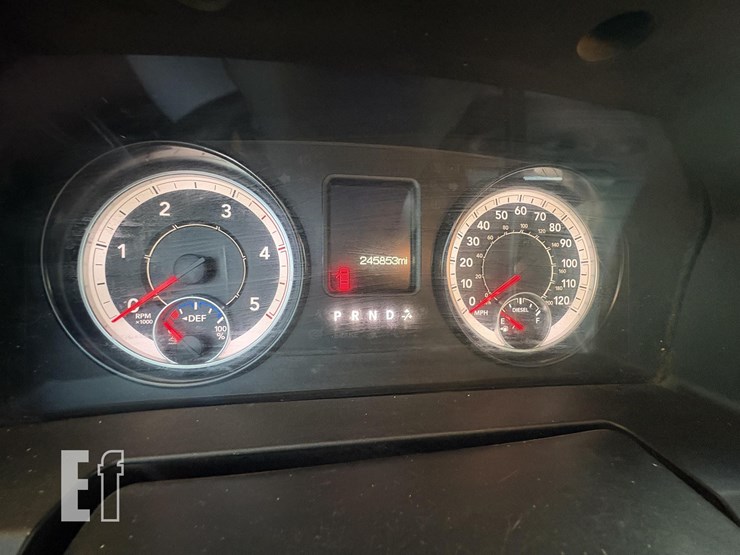 2017-dodge-ram-3500hd-image-21