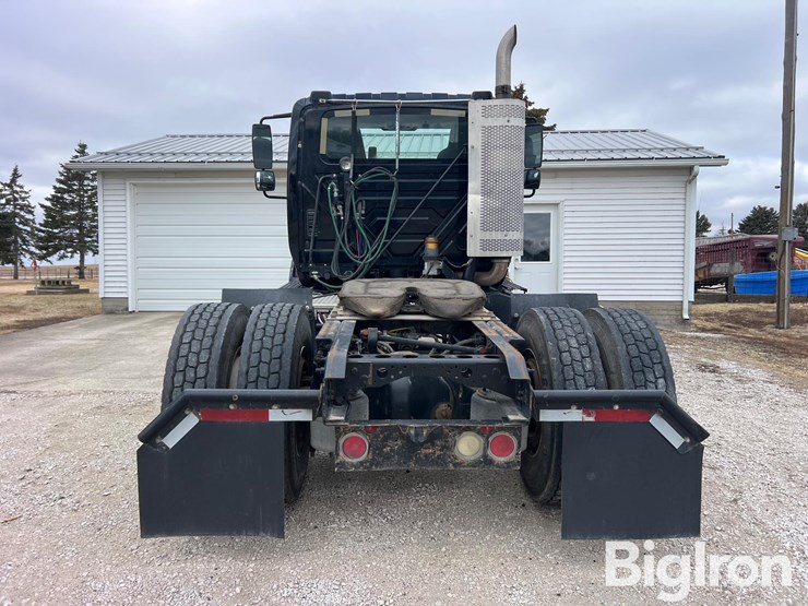 2008-international-8600-image-6