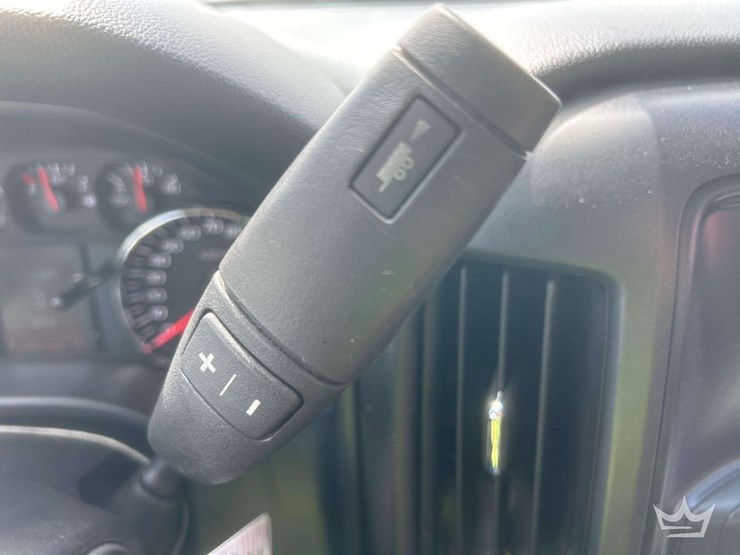 2015-chevrolet-silverado-1500-image-24