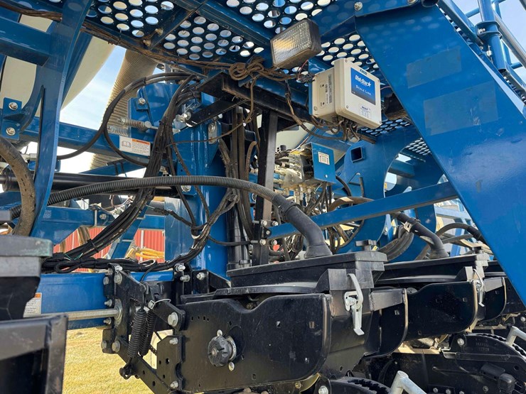 2012-kinze-3600-image-18
