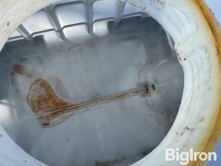 12v-bulk-chemical-transfer-pump-&-tote-image-17