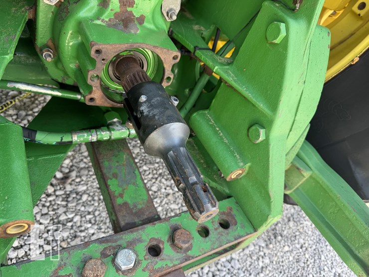 2004-john-deere-8120-image-12