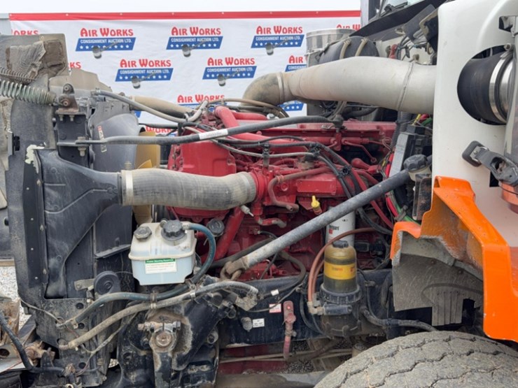 2015-western-star-4900sb-image-16