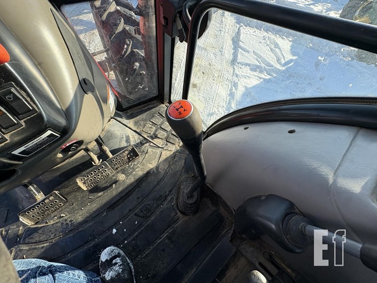 2013-case-ih-farmall-125a-image-10