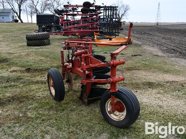 international-720-image-6