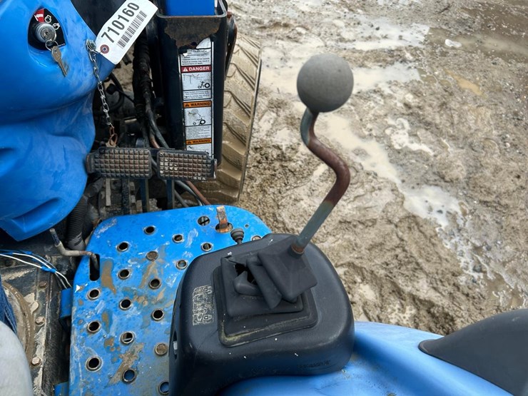 new-holland-tc35-image-28