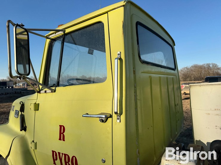 1973-ford-ln600-s/a-tanker-truck-image-16