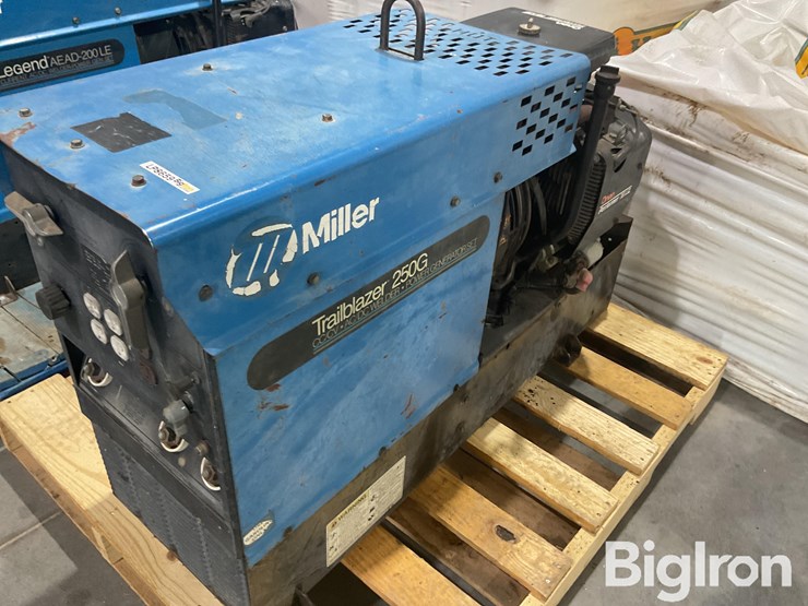miller-bobcat-225g-image-13