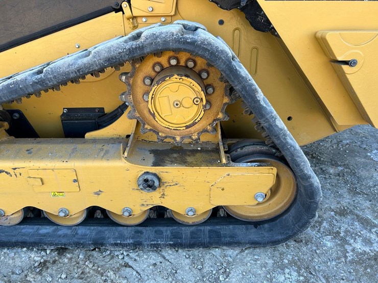 2018-caterpillar-299d-image-18