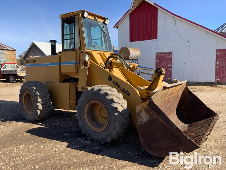 dresser-520b-image-3