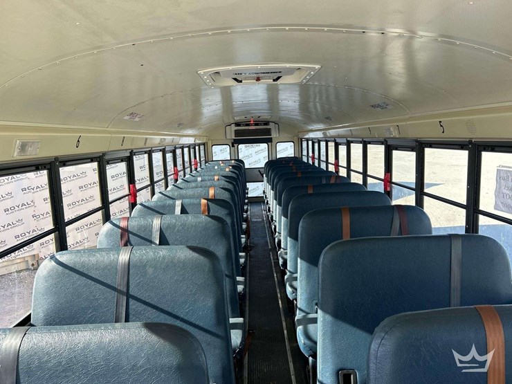 2015-ic-corporation-pb105-school-bus-image-18