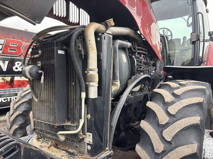 case-magnum-mx275-tractor-image-16