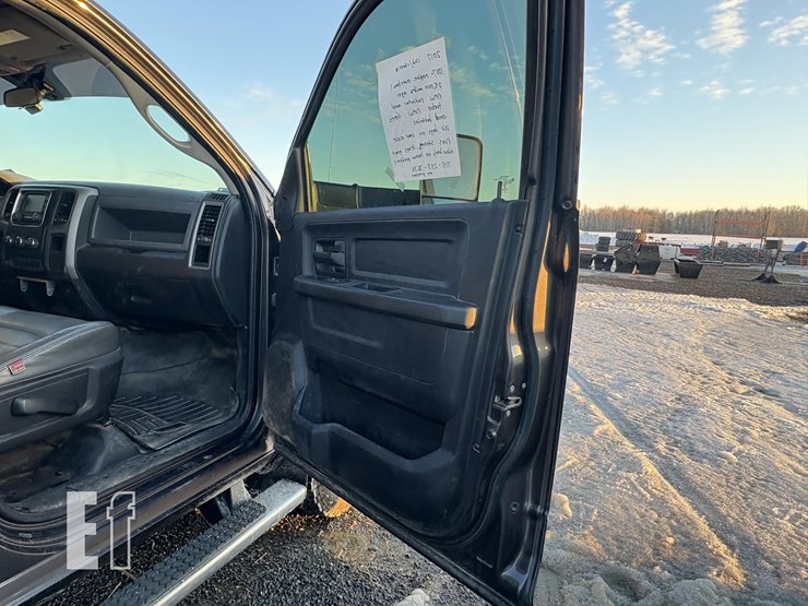 2017-dodge-ram-3500hd-image-7