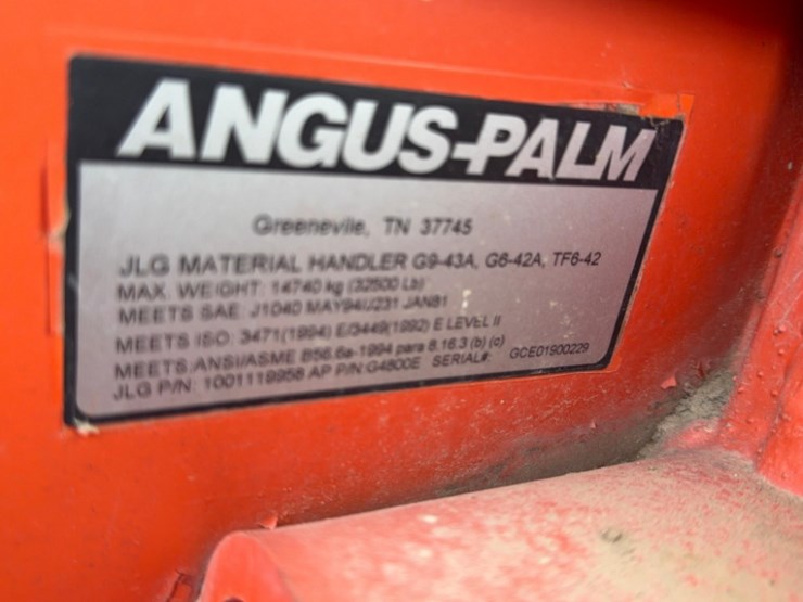 2012-jlg-g6-42a-image-11