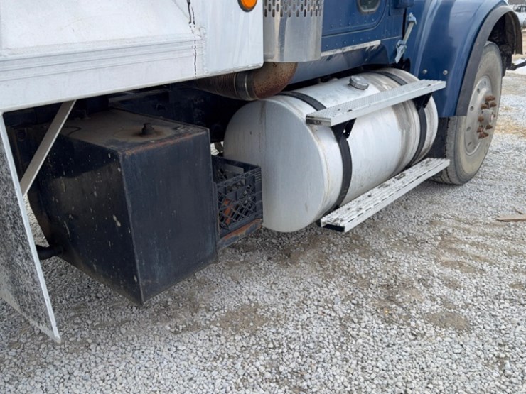 1998-international-9300-image-29