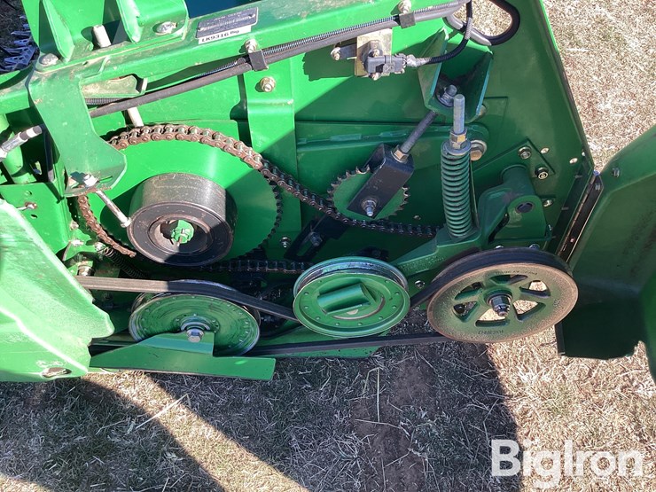 2010-john-deere-630f-image-9