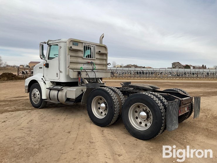 2001-international-2001-image-7