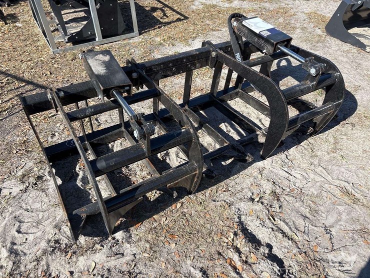 2025-jmr-72in.-hydraulic-dual-cylinder-brush-grapple-skid-steer-attachment-image-3