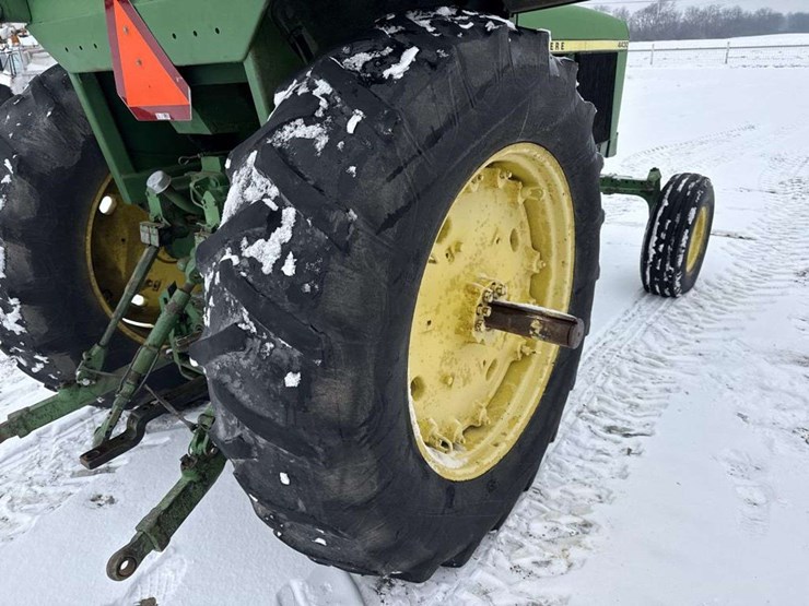 john-deere-4430-image-16