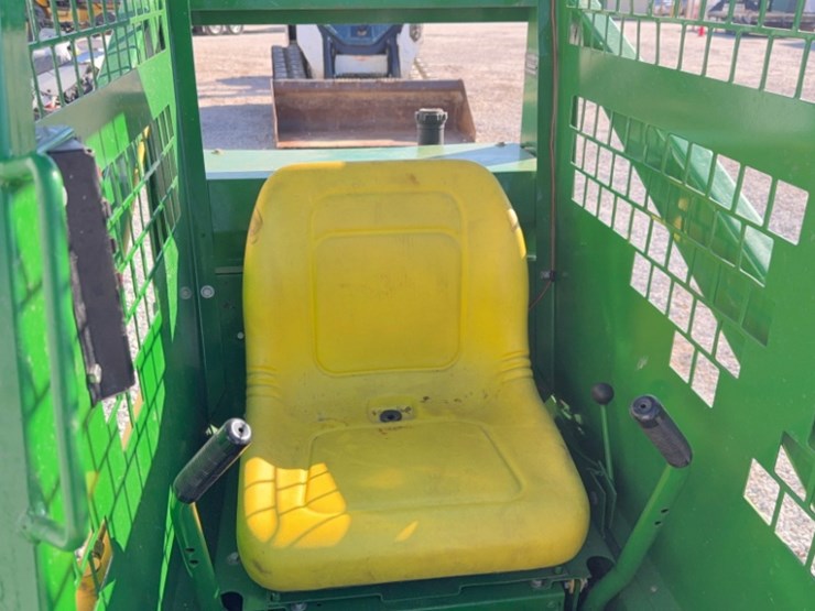 john-deere-375-image-11