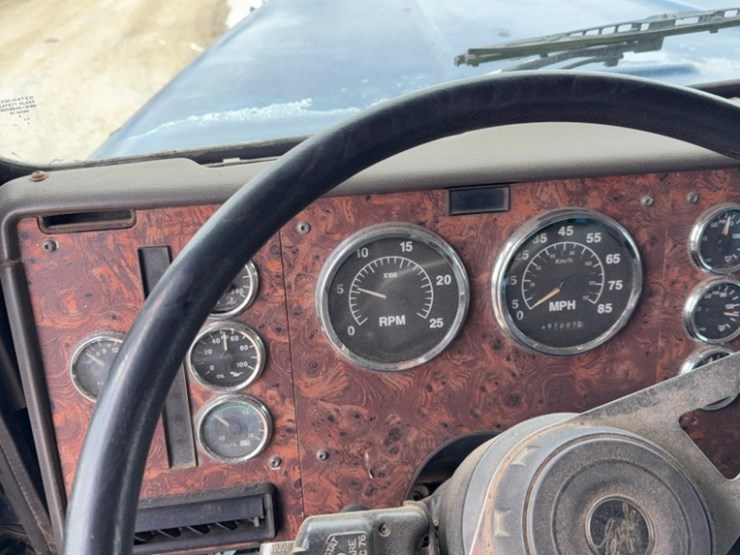 1998-international-9300-image-11