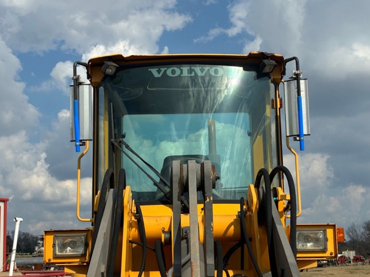 2004-volvo-l50d-image-7