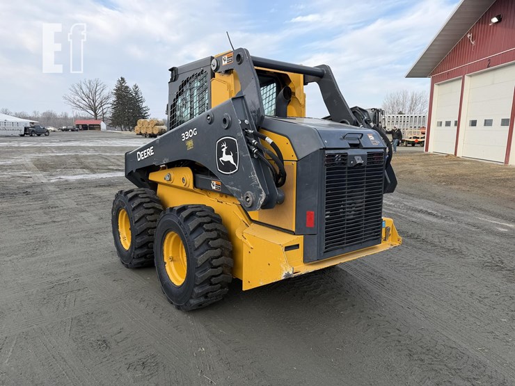 2024-deere-330g-image-6
