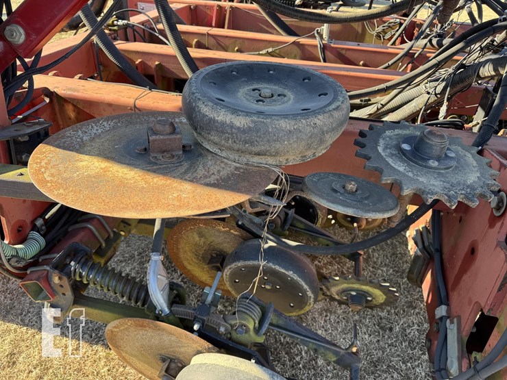 case-ih-2400-image-28