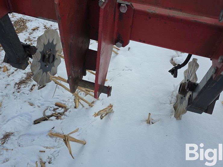 9-knife-anhydrous-applicator-image-10