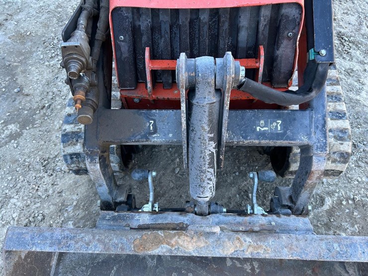 2018-ditch-witch-sk1050-image-10