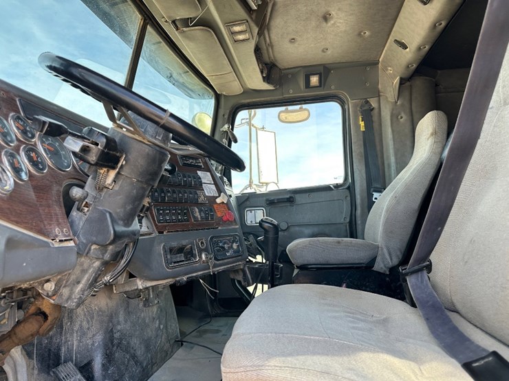 2012-western-star-4900-image-8