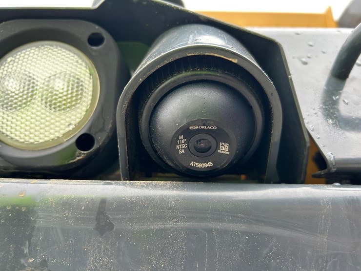 2020-deere-325g-image-16