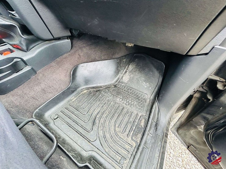 2004-dodge-ram-3500-image-84