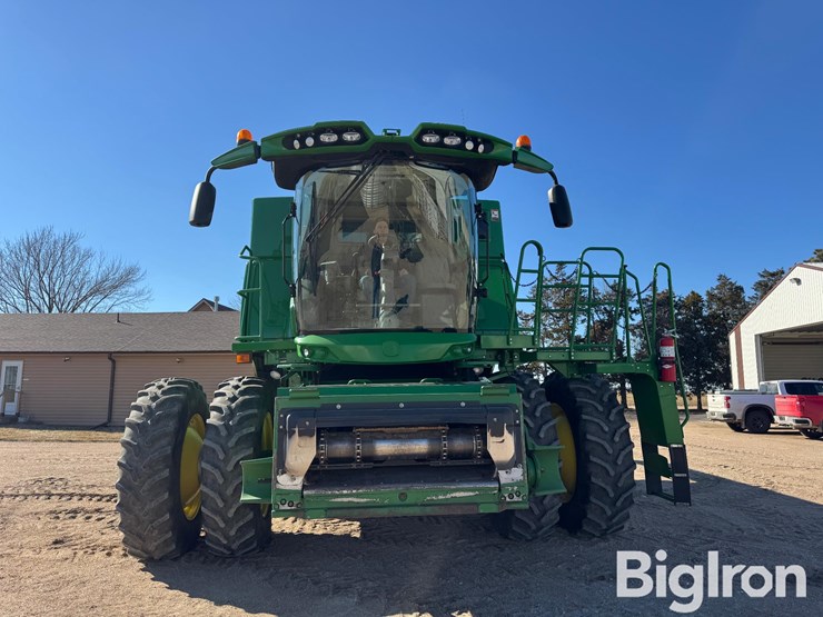 2017-john-deere-s670-image-8