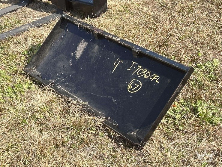 2025-quick-hitch-skid-steer-attachment-image-1