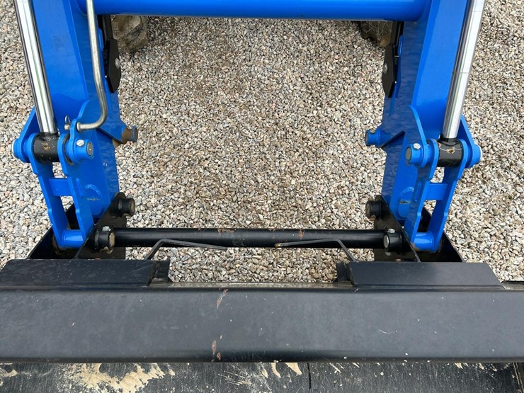 new-holland-powerstar-75-image-10