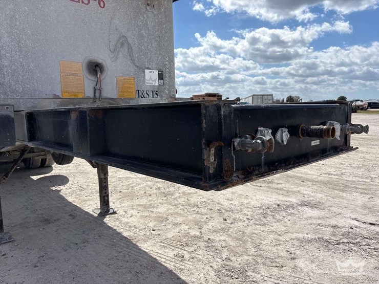 2006-axle-end-dump-image-23