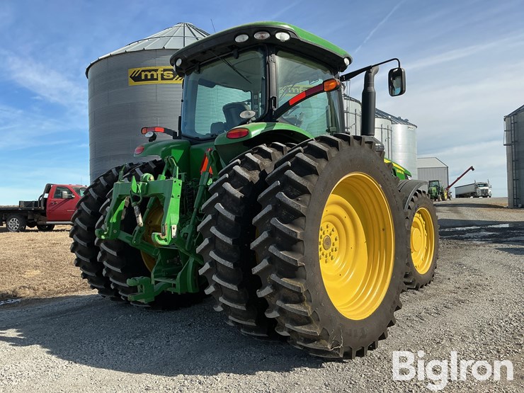 2011-john-deere-8285r-image-5