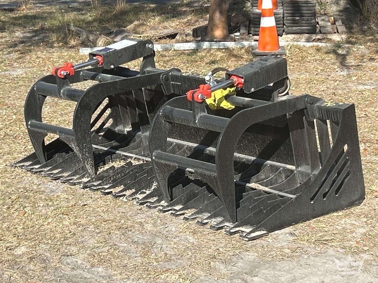 2025-78in.-hydraulic-dual-cylinder-rock-grapple-skid-steer-attachment-image-1