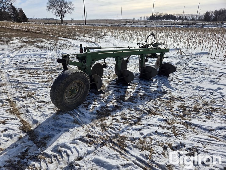 john-deere-4-bottom-plow-image-5