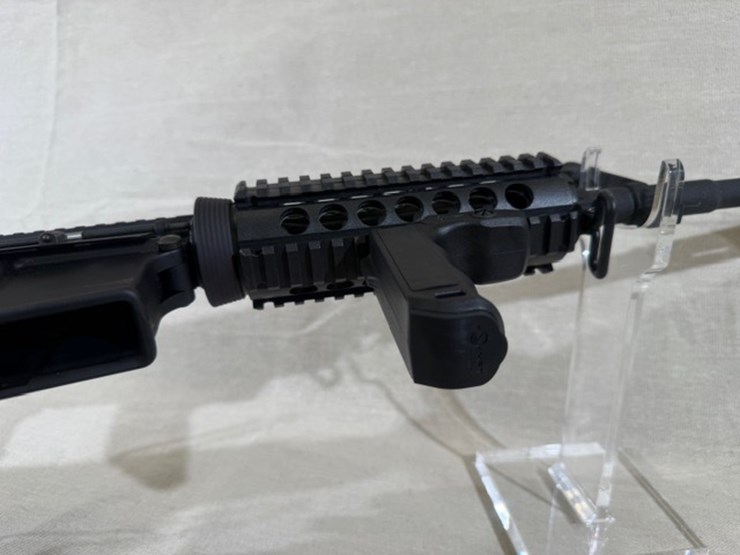#213-•-bushmaster-model-xm15-e2s-ar-rifle-image-38
