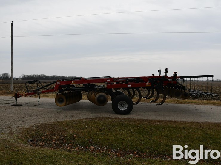 case-ih-870-ecolo-tiger-7-shank-disk-ripper-image-8