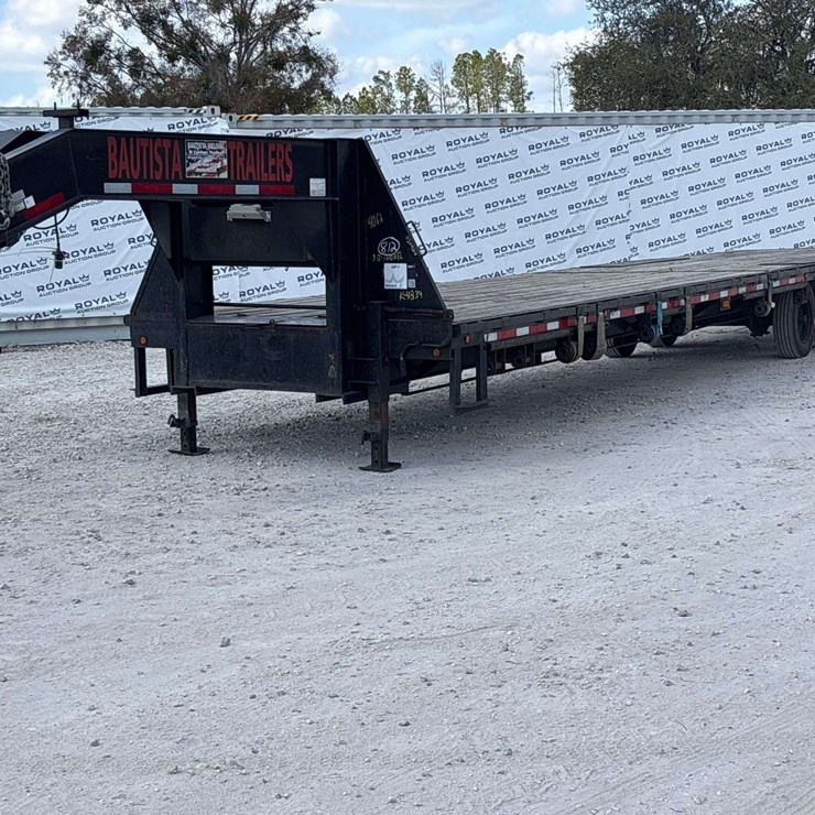 2022 CUSTOM FLATBED
