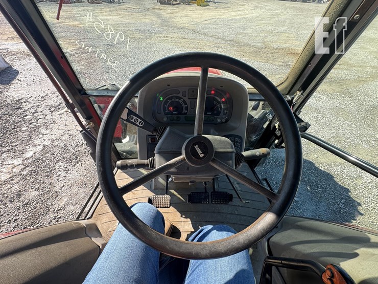 case-ih-jx1100u-image-17